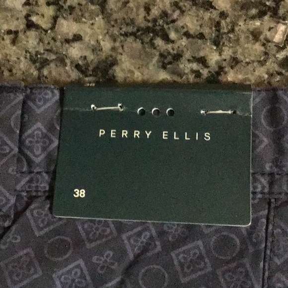 Perry Ellis Men’s Shorts. Sz.38. Retail 40.00! - Picture 3 of 5